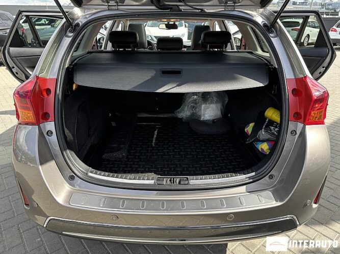 toyota Auris 2013