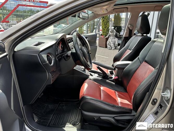 toyota Auris 2013