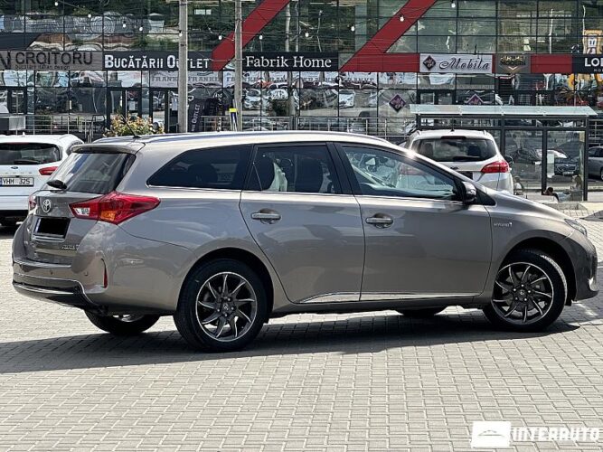 toyota Auris 2013