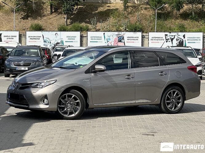 toyota Auris 2013