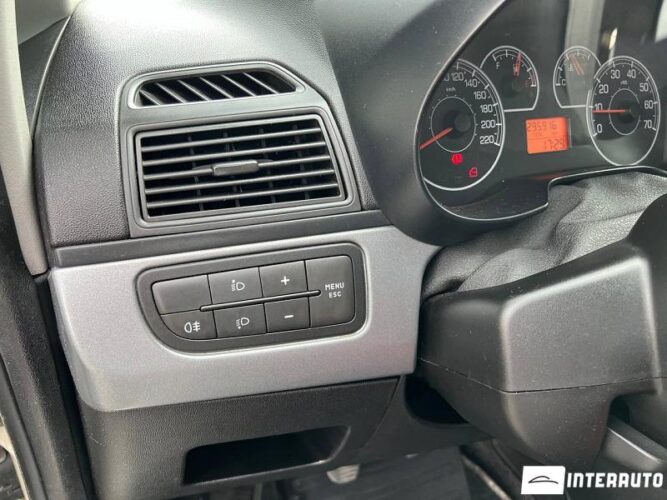 Fiat Punto 29 fiat Punto 2011