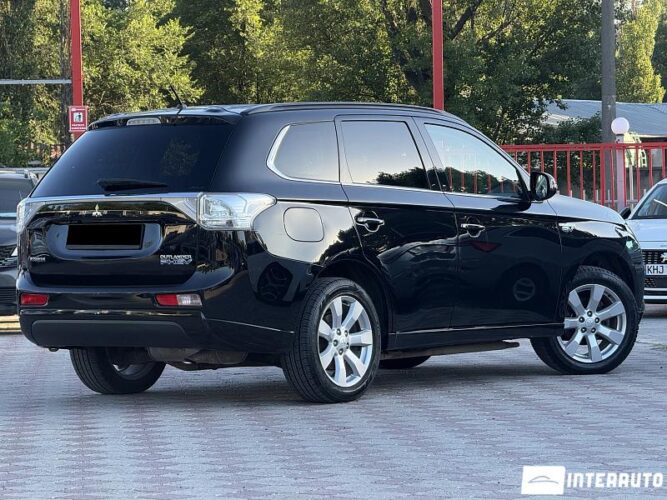 Mitsubishi Outlander 33 mitsubishi Outlander 2013