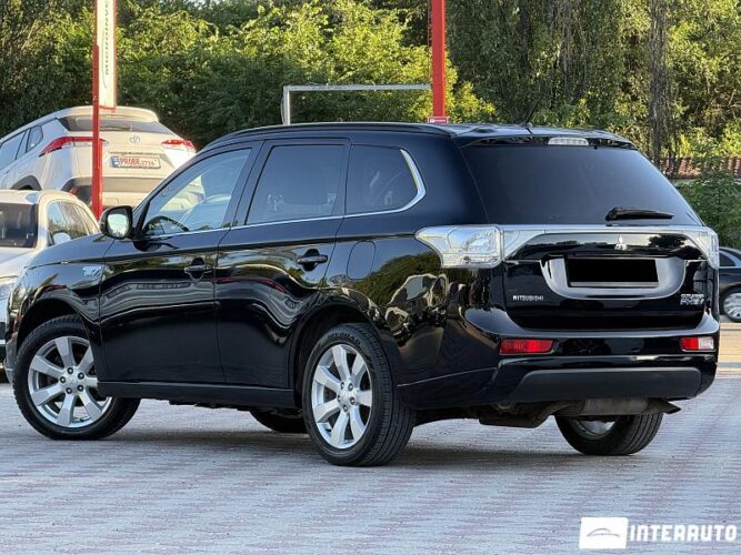 Mitsubishi Outlander 34 mitsubishi Outlander 2013