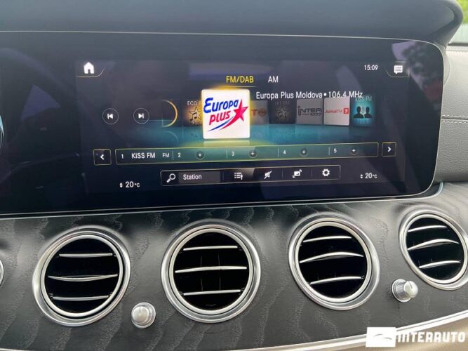 Mercedes E 300de 2021 doar la InterAuto
