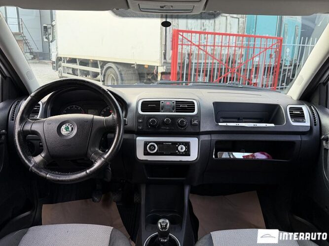 Skoda Fabia 33 skoda Fabia 2008