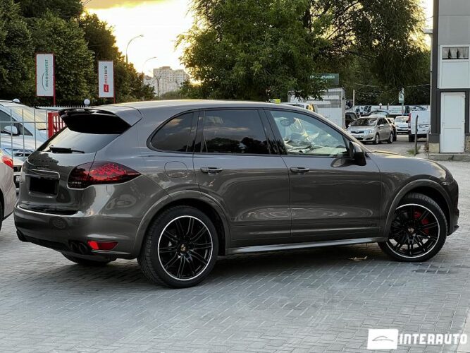 porsche Cayenne GTS 2014