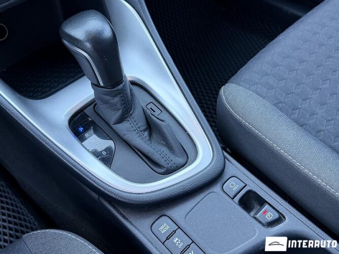 Toyota Yaris 42 toyota Yaris 2020