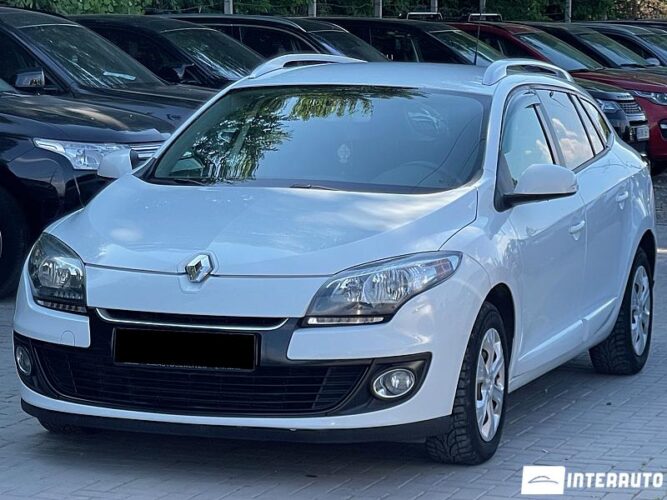 Renault Megane 2013 doar la InterAuto