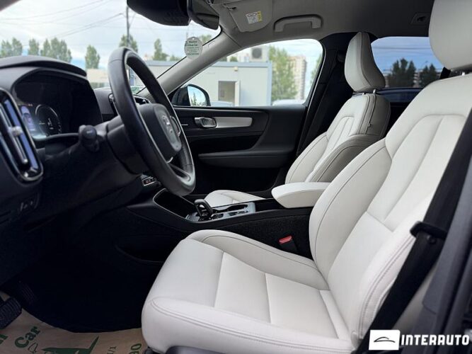 Volvo XC 40 38 volvo XC 40 2021