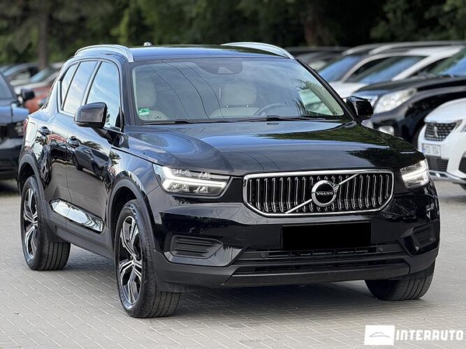 Volvo XC 40 32 volvo XC 40 2021