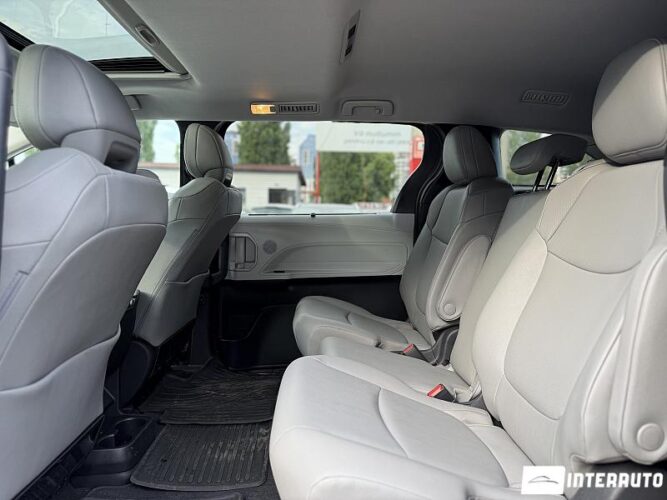 toyota Sienna 2025