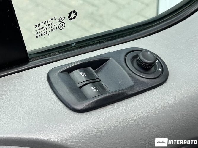 Renault Trafic 37 renault Trafic 2013