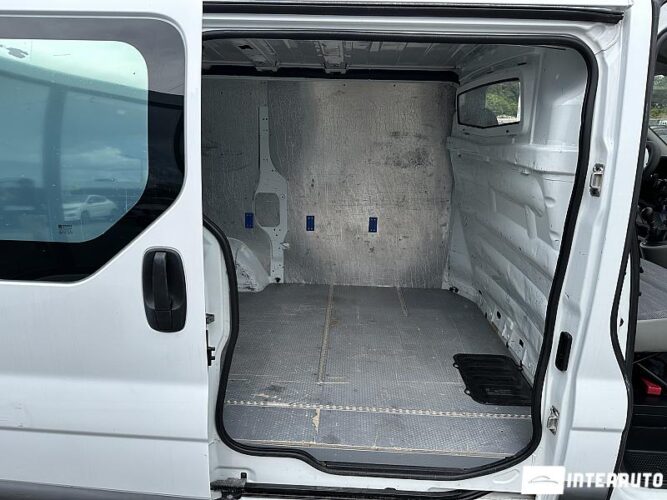 Renault Trafic 38 renault Trafic 2013
