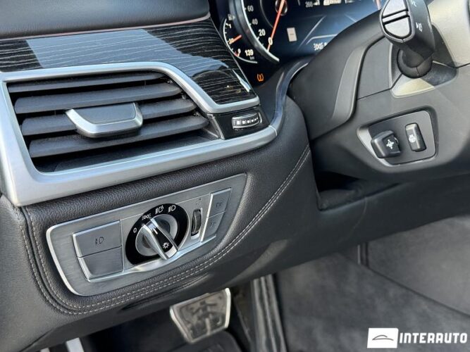 BMW 740e 44 bmw 740e 2017