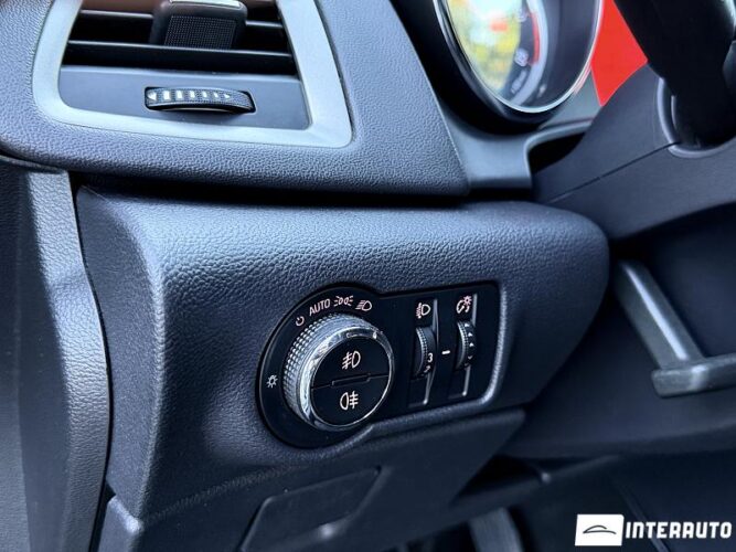 Opel Astra 37 opel Astra 2011