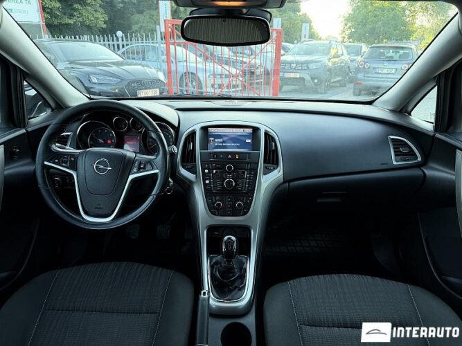 Opel Astra 36 opel Astra 2011