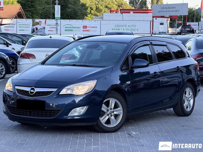 Opel Astra 2011 doar la InterAuto
