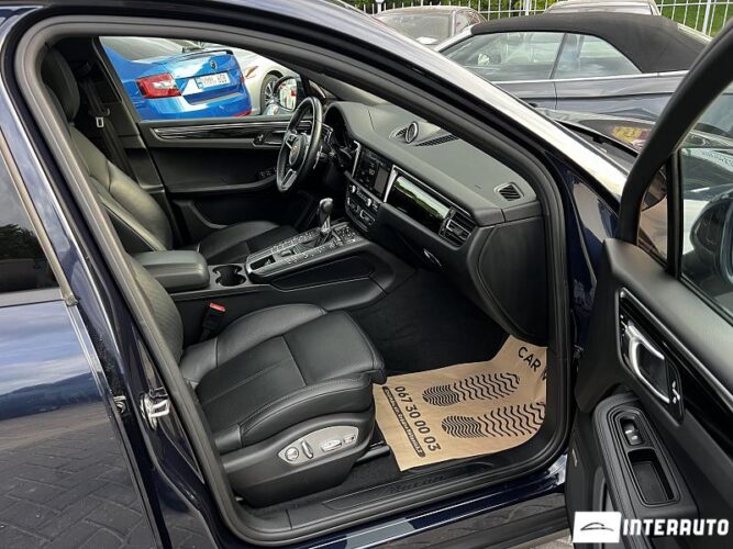 Porsche Macan 36 porsche Macan 2019