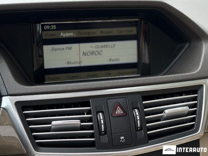 Mercedes E 220 44 mercedes E 220 2009