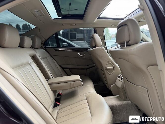 Mercedes E 220 49 mercedes E 220 2009