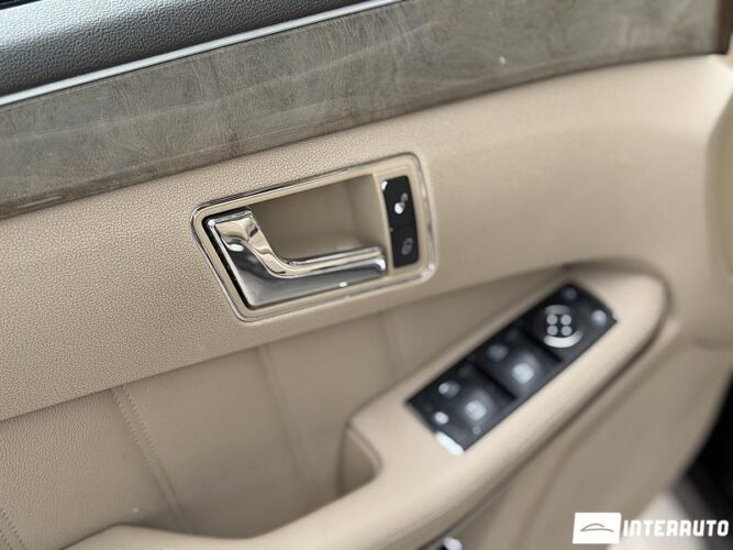 Mercedes E 220 37 mercedes E 220 2009