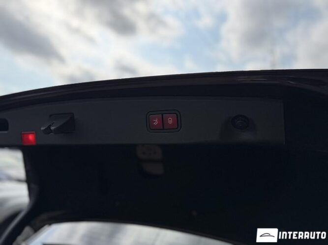 Mercedes E 220 51 mercedes E 220 2009