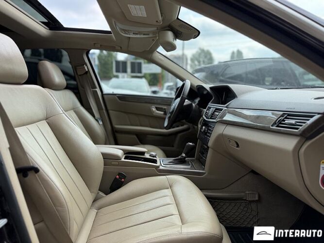 Mercedes E 220 47 mercedes E 220 2009