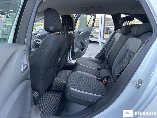 opel Astra 2020