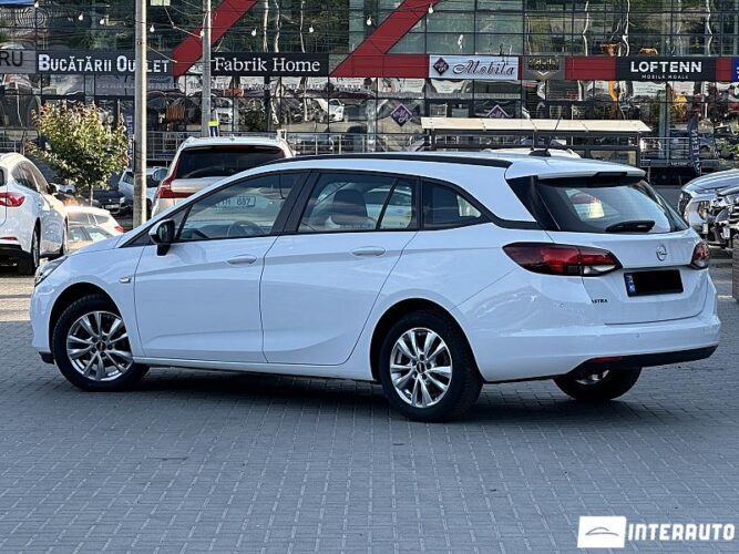 opel Astra 2020