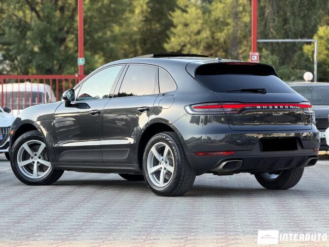 Porsche Macan 36 porsche Macan 2020