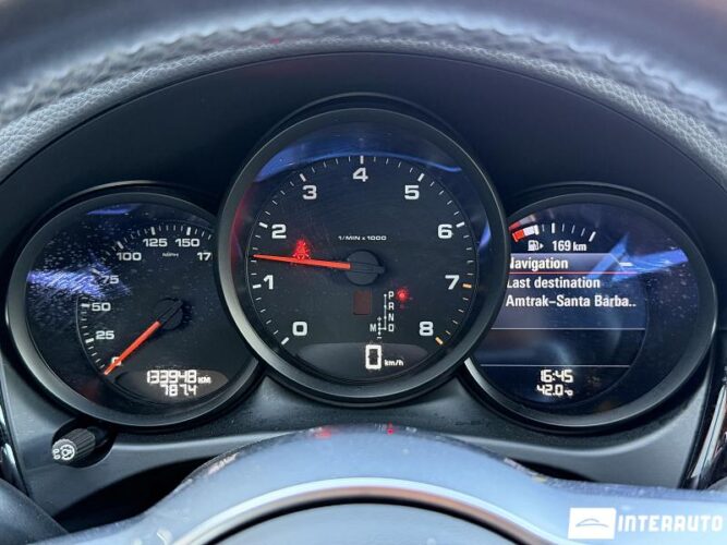 Porsche Macan 46 porsche Macan 2020
