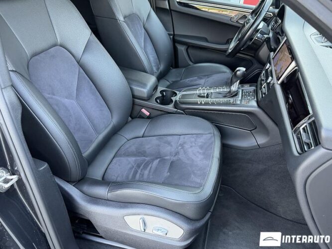 Porsche Macan 50 porsche Macan 2020