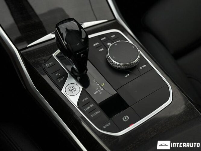 BMW 330 44 bmw 330 2020