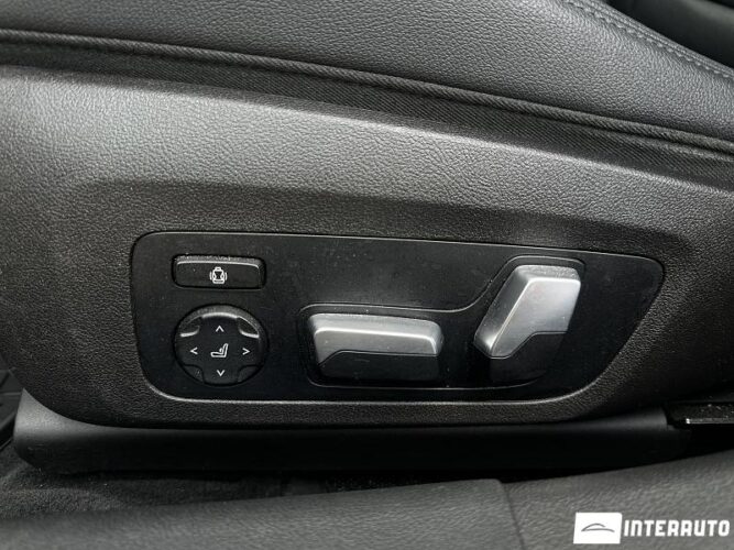 BMW 330 37 bmw 330 2020