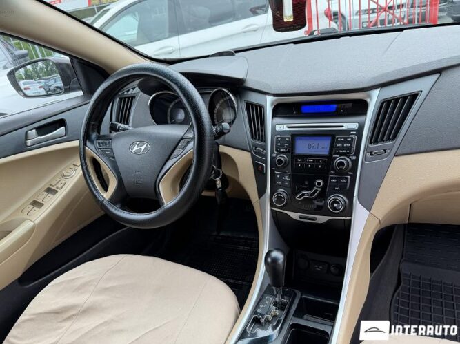 hyundai Sonata 2010