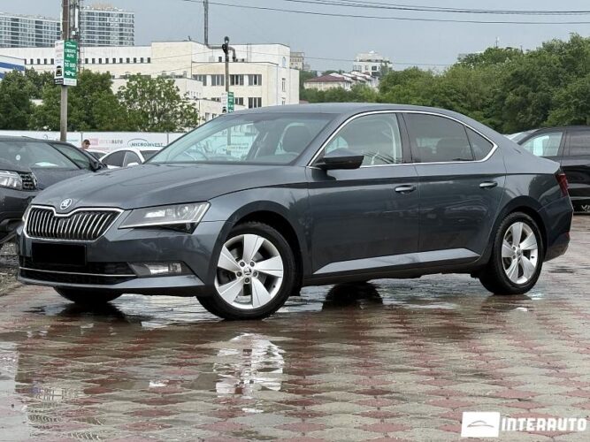 Skoda Superb 2016 doar la InterAuto