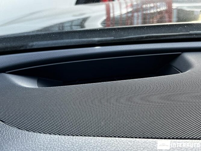 Mercedes E 220 39 mercedes E 220 2017