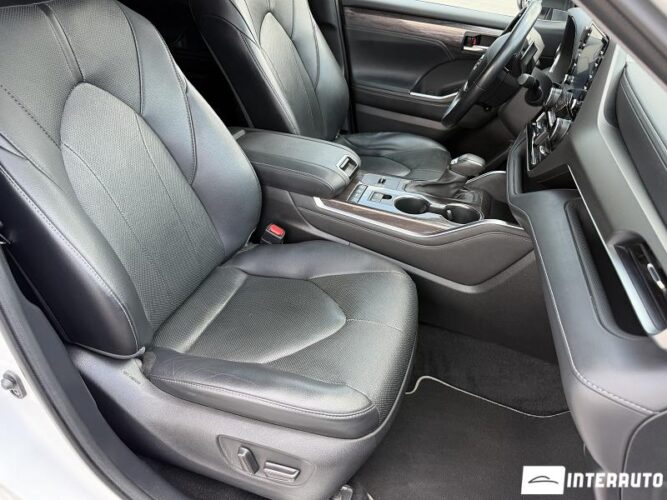 toyota Highlander 2021