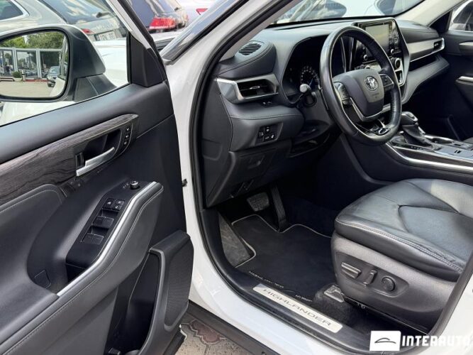 toyota Highlander 2021