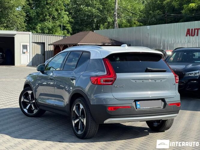 volvo XC 40 2020