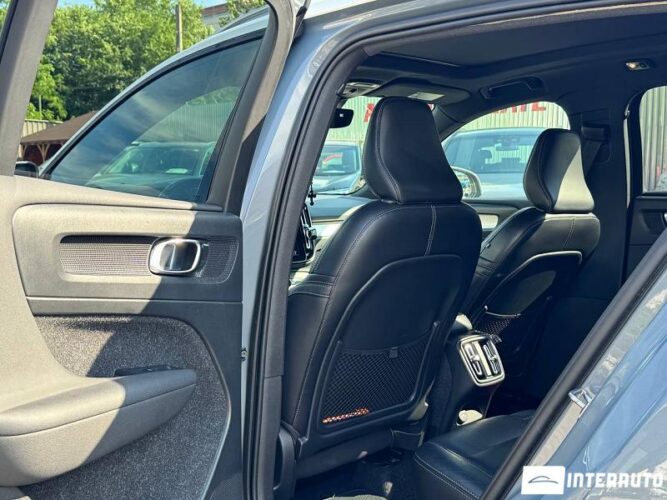 volvo XC 40 2020