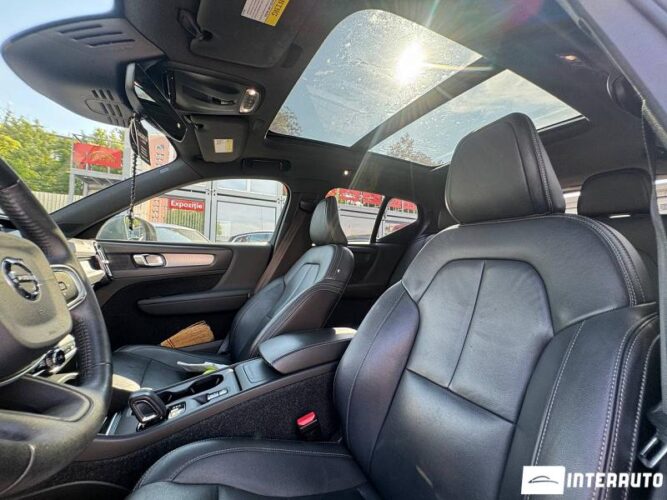 volvo XC 40 2020