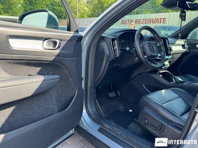 volvo XC 40 2020