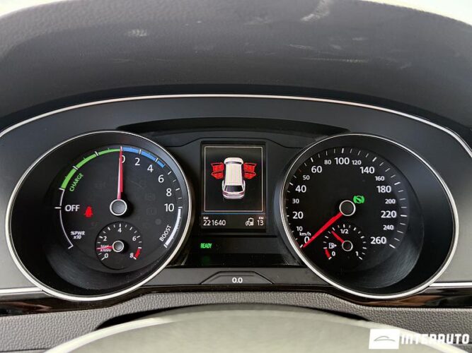 Volkswagen Passat GTE 41 volkswagen Passat GTE 2016
