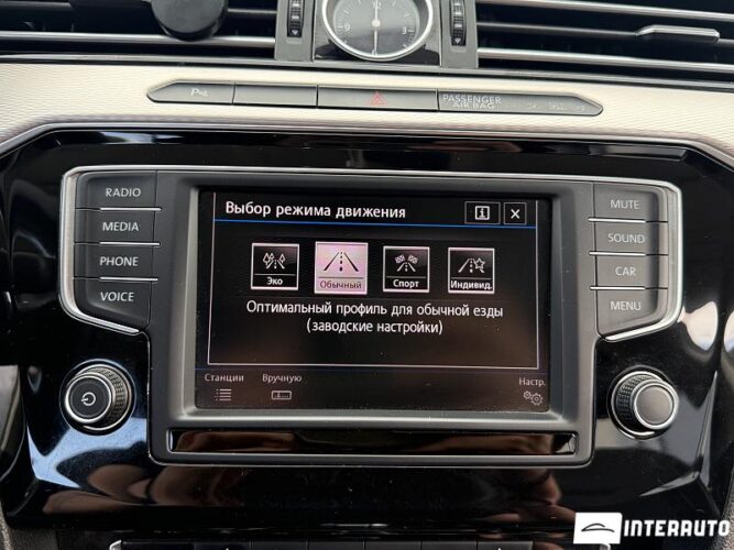 Volkswagen Passat GTE 43 volkswagen Passat GTE 2016