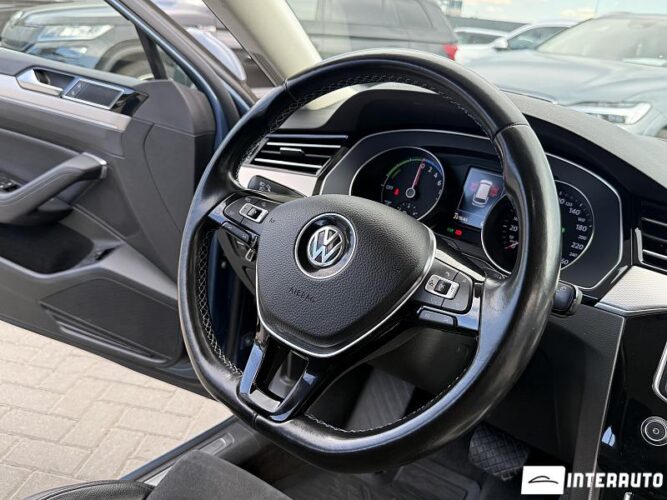 Volkswagen Passat GTE 40 volkswagen Passat GTE 2016