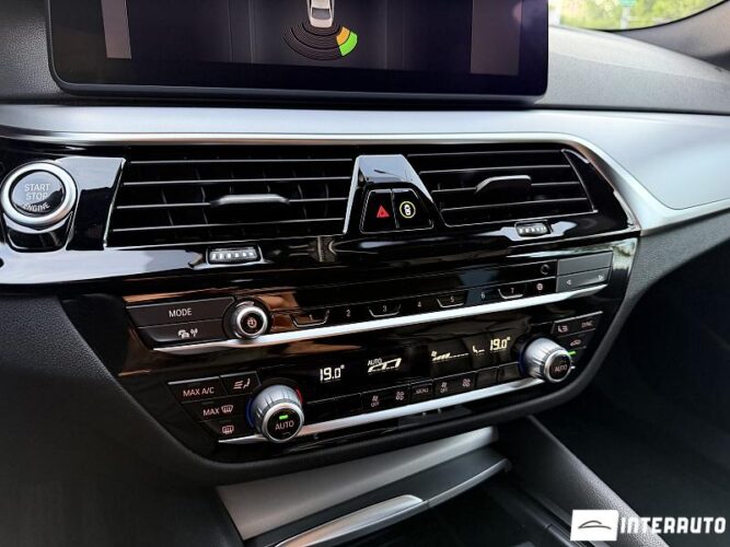 bmw 520 2021