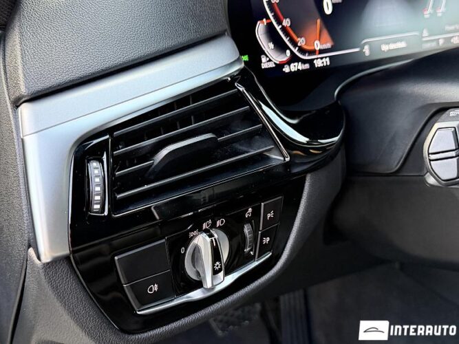 bmw 520 2021