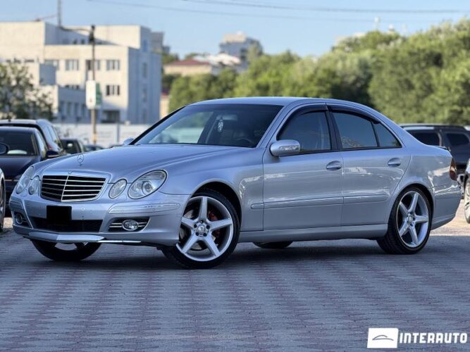Mercedes E 220 2003 doar la InterAuto