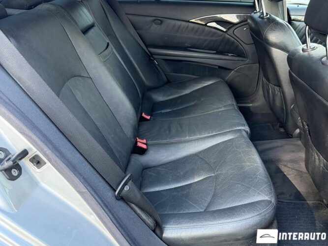 Mercedes E 220 48 mercedes E 220 2003